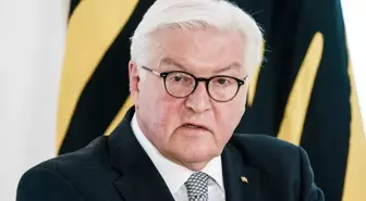 Son dakika haberi... Almanya Cumhurbaşkanı Steinmeier: 'Aşılanmayanlar kendi sağlıklarını ve hepimizi riske atıyorlar'