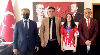 Son dakika haberi... Liseli Sahra Balkan Şampiyonu oldu