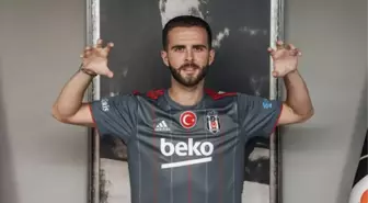 Pjanic'in fotoğrafı sızdı, kıyamet koptu! Yıldız futbolcunun başı dertte