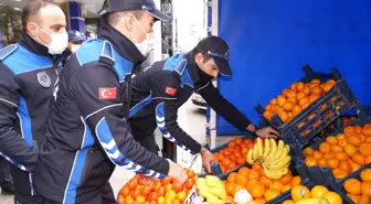 Çorlu'da izinsiz tezgah açan seyyar satıcılar ile yol işgallerine yönelik denetim yapıldı