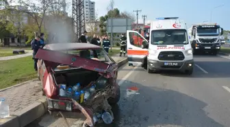 Ordu'da tırın çarptığı otomobildeki iki kişi yaralandı