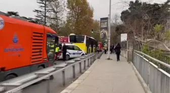 Üsküdar'da iki İETT otobüsünün çarpışması sonucu bir kişi yaralandı