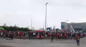 RIO DE JANEIRO - Flamengo taraftarları Libertadores Kupası Finali öncesi takımlarını uğurladı