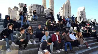 ADÜ'lü gençler Apollon Tapınağı'nı ziyaret etti