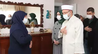 Diyanet İşleri Başkanı Erbaş'tan katledilen Başak Cengiz'in ailesine ziyaret