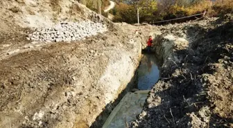 İçme suyu hattından 5 metrelik kunduz çıktı