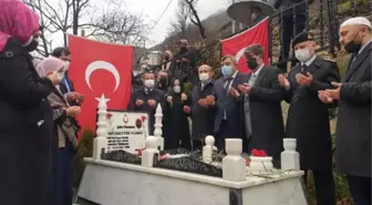 Şehit Necmettin öğretmen kabri başında anıldı