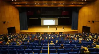 Diyarbakır'da 'Yaşasın Kadın' konferansı düzenlendi