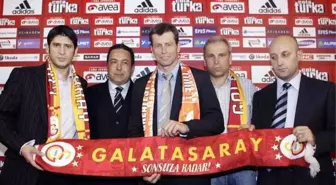 Bir dönem Galatasaray'ı çalıştıran Skibbe'nin yeni adresi çok şaşırttı