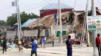 Mogadişu'daki bombalı saldırının bilançosu belli oldu: 8 ölü, 17 yaralı