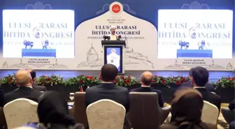 'İsteseniz de istemeseniz de Allah, mutlaka nurunu tamamlayacaktır'