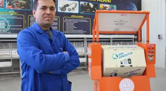 Meslek lisesinde, güneş enerjisiyle çalışan kompost makinesi geliştirildi