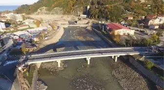 Ayancık Terminal Köprüsü yarın açılıyor