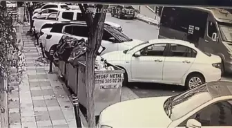 ÜMRANİYE'DE YOKUŞ AŞAĞI KAYAN MİNİBÜS İLE OTOMOBİL ARASINDA SIKIŞAN KİŞİ YARALANDI