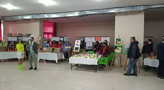 Kozan'da 'TÜBİTAK 4006 Bilim Fuarı' açıldı