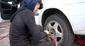 Zorunlu uygulama öncesi oto lastikçilerinde yoğunluk