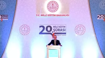 Bakan Özer: Eğitim sisteminin çok güçlü olması gerekiyor, başka seçeneğimiz yok