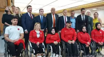 Bağcılar'da 'Engelsiz Dünya Dostu Moda Defilesi' gerçekleşti