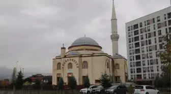 '6 YILLIK CAMİ BAKIMSIZLIKTAN DÖKÜLÜYOR' TEPKİSİ