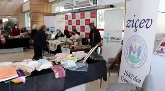 Engelli bireylerin el emeği göz nuru ürünleri bu sergide