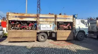 Hatay'dan Adana'ya getirilen 400 çalıntı motosiklet ele geçirildi