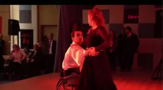 TEKERLEKLİ SANDALYEDEN KURTULDU,ÖĞRENCİ OLDUĞU MERKEZDE EĞİTMEN OLDU