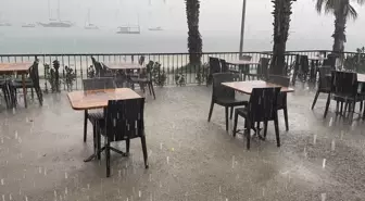 Bodrum'da sağanak hayatı olumsuz etkiledi