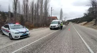 Kaş'ta zorunlu kış lastiği denetimi yapıldı