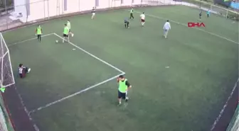 MANİSA'DA HALI SAHADAKİ ÖLÜM ANI KAMERADA