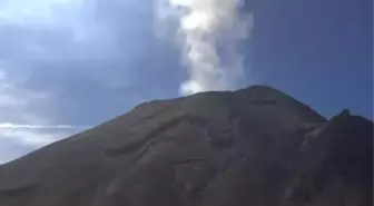 Son dakika haberi: Popocatepetl Yanardağı'nda patlamalar devam ediyor