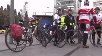 'Hayata Pedal Çeviriyoruz' sloganıyla bir araya geldiler, engellere karşı pedal çevirdiler