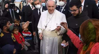 Papa, Avrupa'da göçmenlere yönelik davranışları kınadı