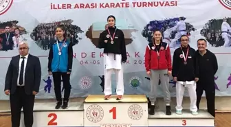 Karate Turnuvasında Büyükşehir'den 6 madalya