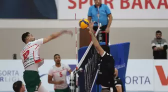 Voleybol: AXA Sigorta Efeler Ligi