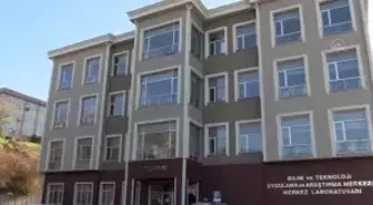 ÇANAKKALE - Laboratuvar analizleriyle gerçek 'gök taşlarını' belirliyorlar