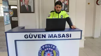 Malatya'da polis ekipleri AA'nın 'Yılın Fotoğrafları' oylamasına katıldı