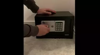 Kasasında tuvalet kağıdı saklıyor! Ünlü ekonomistten zamlara gönderme
