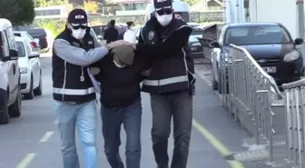 Kırmızı bültenle aranan firari hükümlü Ukrayna'da yakalanıp Adana'ya getirildi