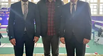 Özbekistan'da Gençler Eskrim Dünya Kupası'nda final maçını Türk hakemler yönetti