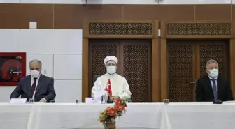 Diyanet İşleri Başkanı Erbaş, 2. Roman Çalıştayı'nda konuştu