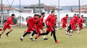 Eskişehirspor, Ankara Demirspor maçına hazırlanıyor