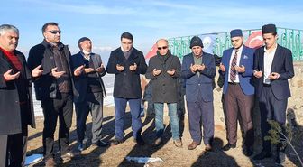 Pir Ali Baba'nın kabri başında bir anma programı düzenledi