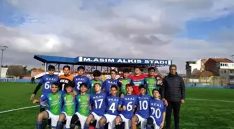 Simav'ın genç erkek futbol takımı il şampiyonu oldu