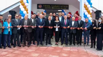 Başkan Vekili Gülcan Kış, Tırmıl Sanayi Sitesi'ndeki Atatürk Konferans Salonu ve Atatürk Büstünün Açılışına Katıldı