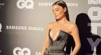 Hazal Filiz Küçükköse dekoltesiyle olay oldu! Takipçileri paylaşımını beğeni yağmuruna tuttu