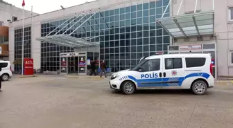 Öğrenci, müdür yardımcısını bıçakladı