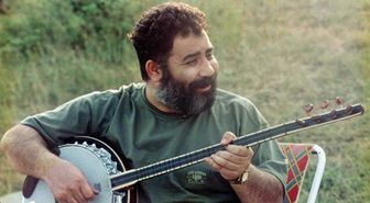 Ahmet Kaya - Bu gala daşlı gala şarkı sözleri nedir?