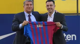 Xavi, kaptan Alba'nın yerine Galatasaray'ın eski yıldızını Barcelona'ya getiriyor