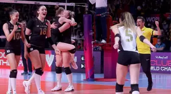 Son Dakika: Tarihi başarı! Finalde güçlü rakibi Imoco'yu 3-2 mağlup eden VakıfBank Voleybol Takımı, dünya şampiyonu oldu