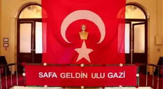 Atatürk'ün 91 yıl önce kaldığı odada konser verildi